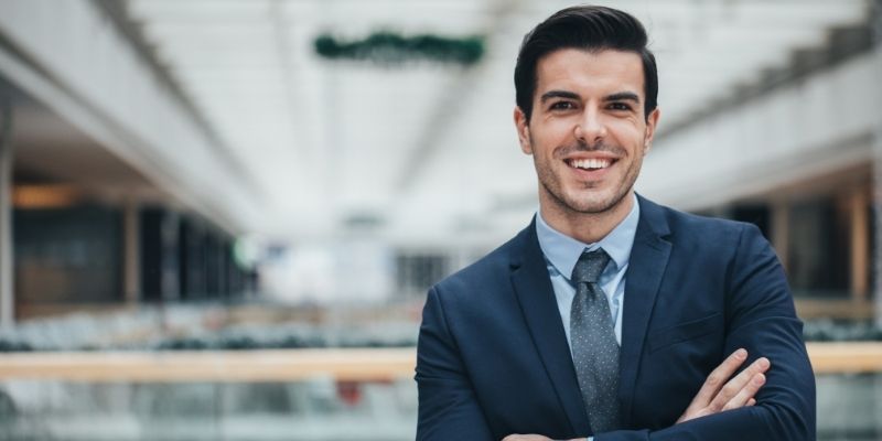 สรุปประวัติและภูมิหลังของ CEO วรุต